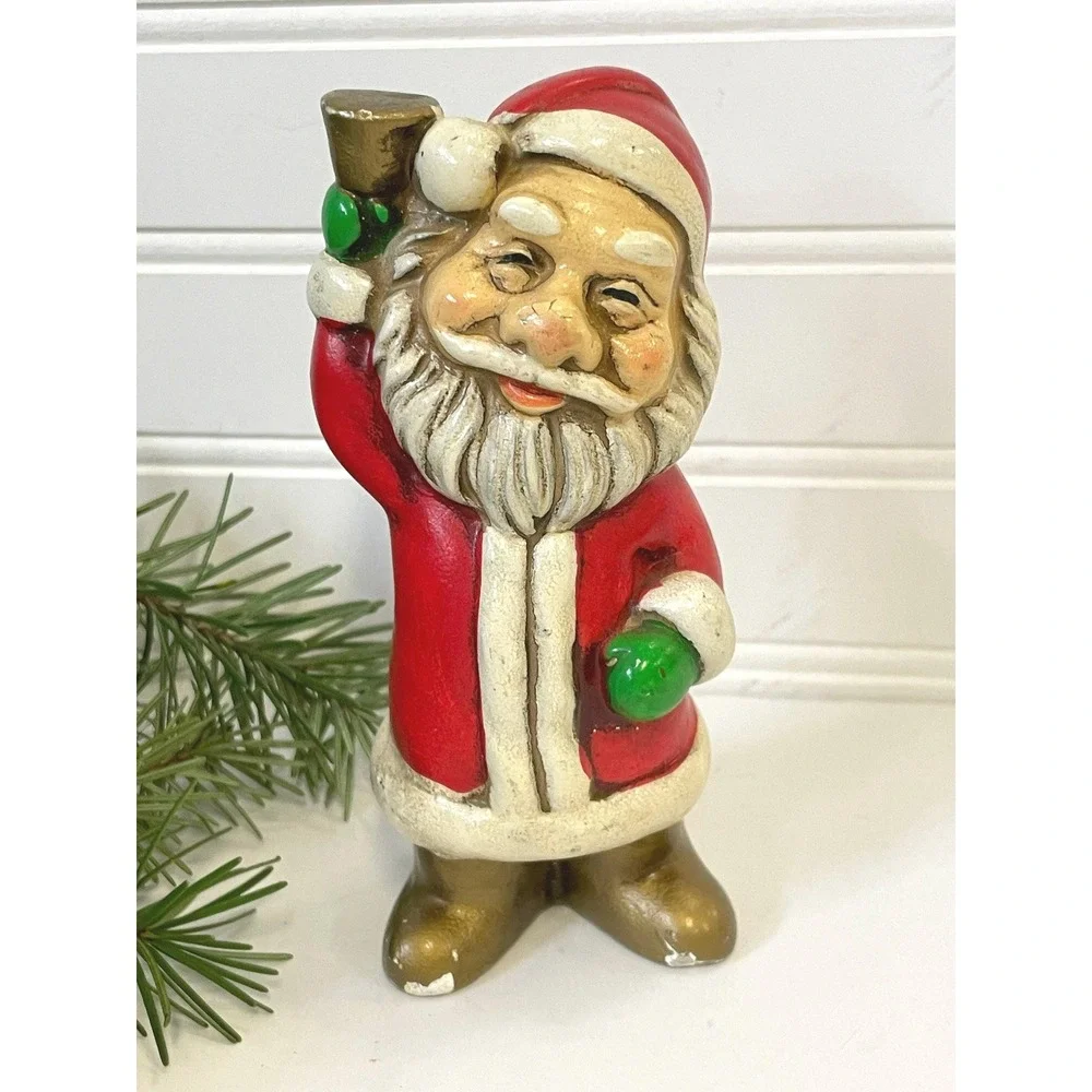 Vintage Santa Figurine: Christmas‎ Mantel Decor